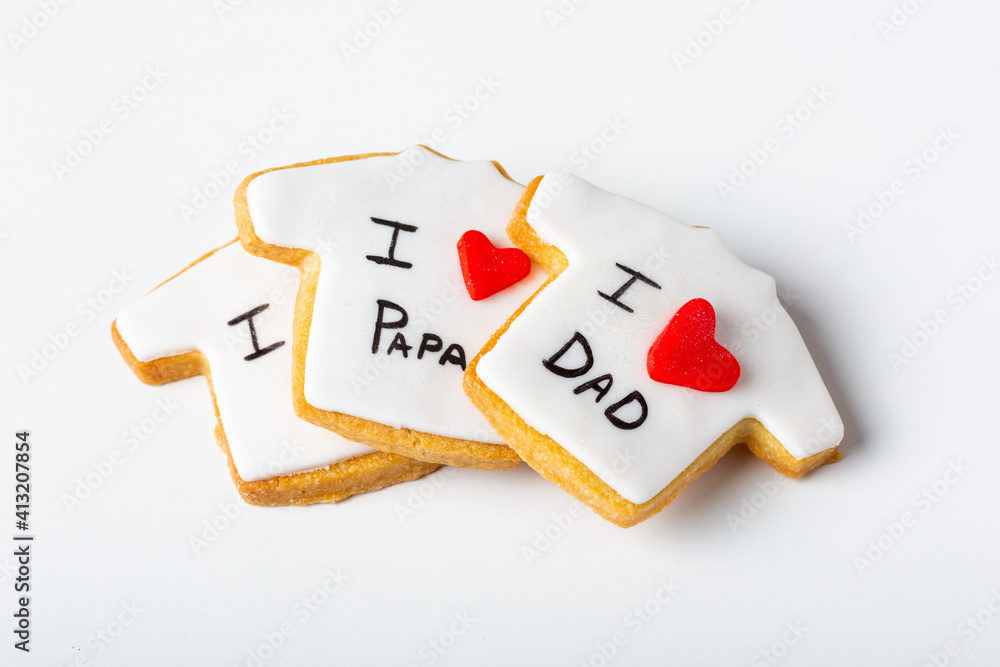 assortment of handmade t-shirt cookies as a gift for father's day