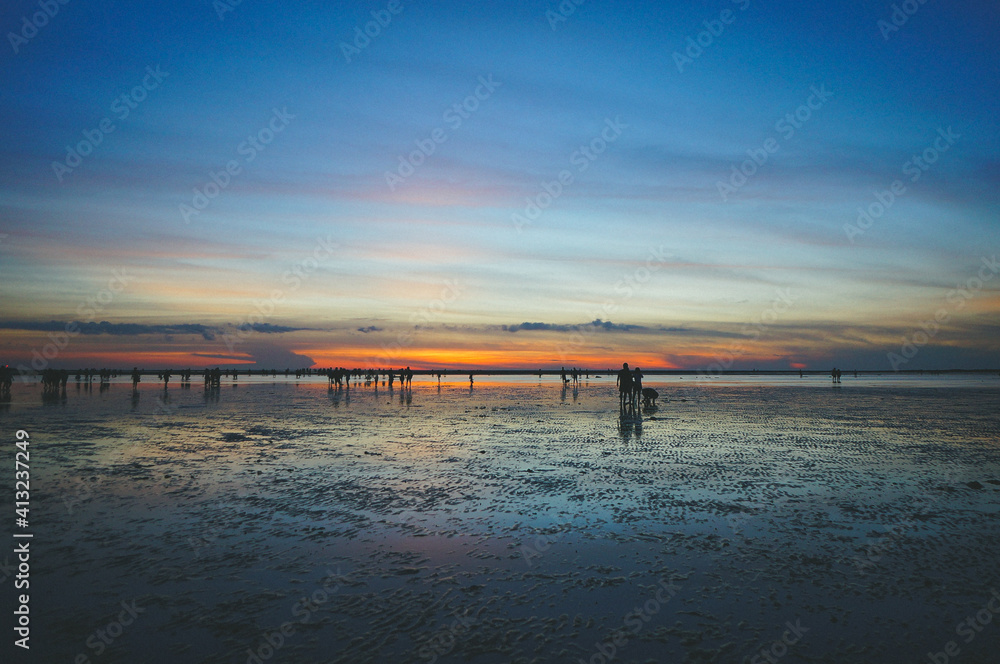 Obraz premium Beautiful sunset