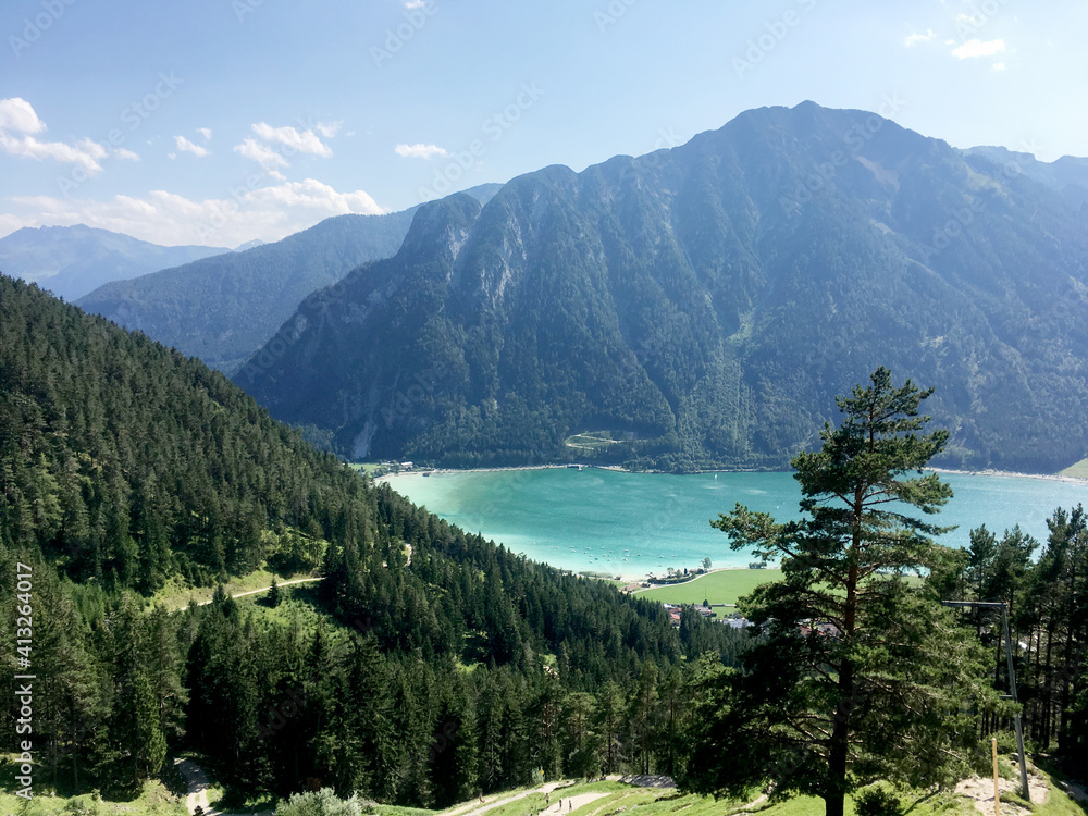 Obraz premium Achensee - Lake in Austria and forest