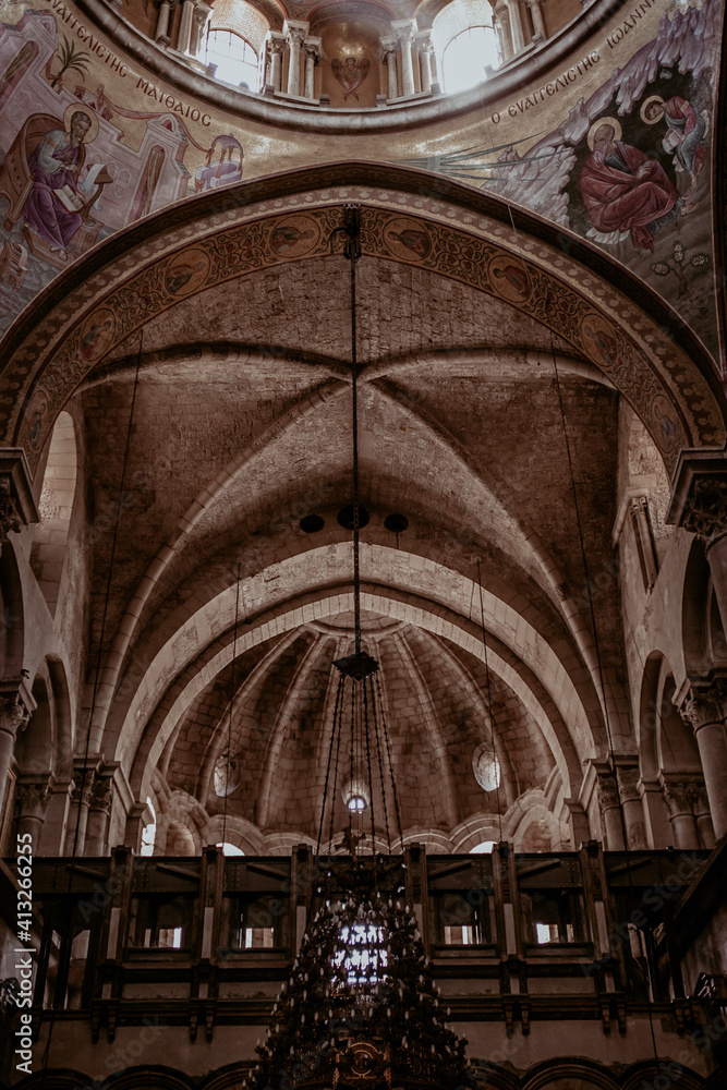 Naklejka premium Jerusalem, Israel-05,10,2017: Light and shadows in the temple. photos in vintage processing