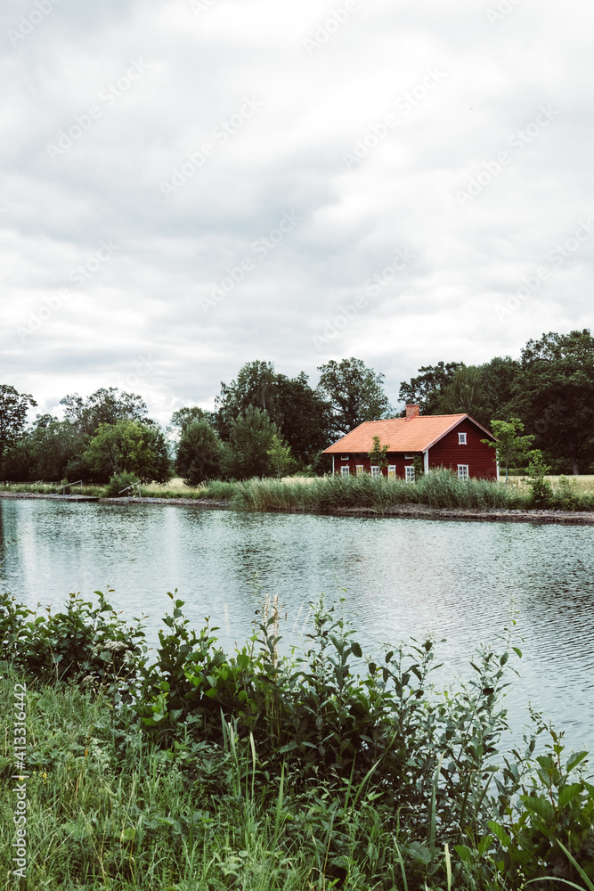 Fototapeta premium house at the river