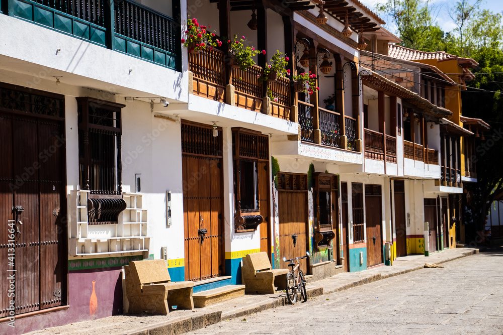 Fototapeta premium Beautiful streets and houses of the small town of Raquira. The city of pots, Colombia
