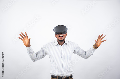 person using a virtual reality headset, being immersed in the experience © Confidence