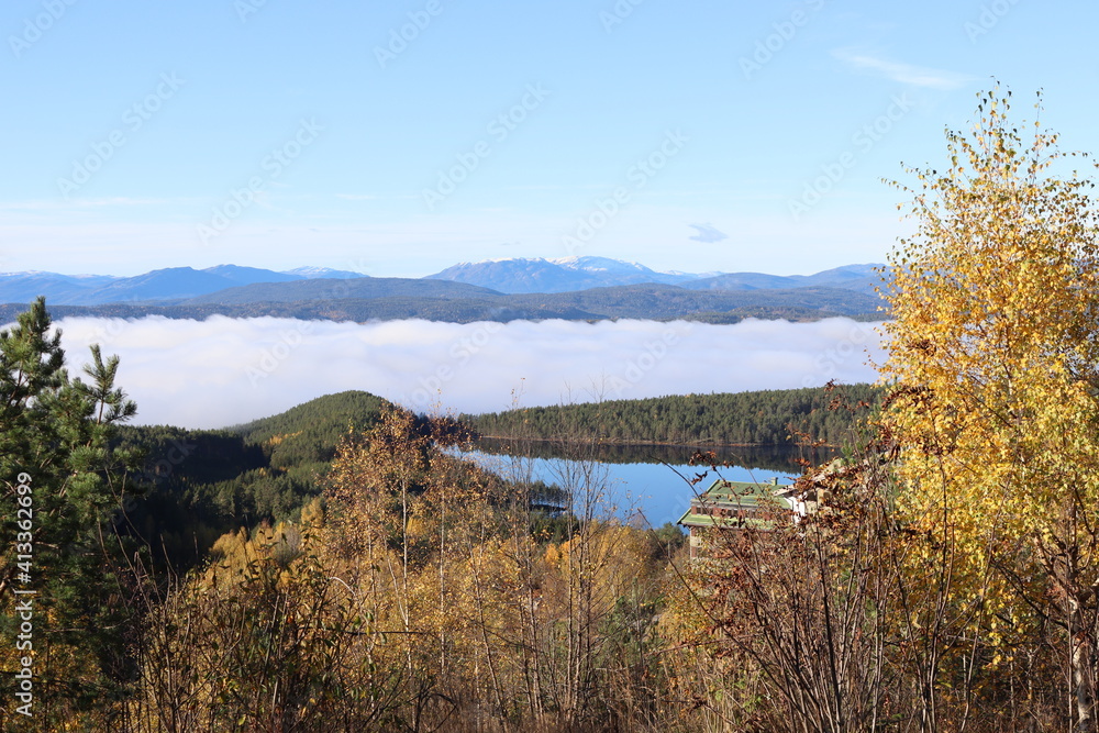Fototapeta premium autumn in the mountains