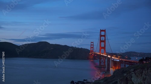Famous Golden Gate Bridge at night