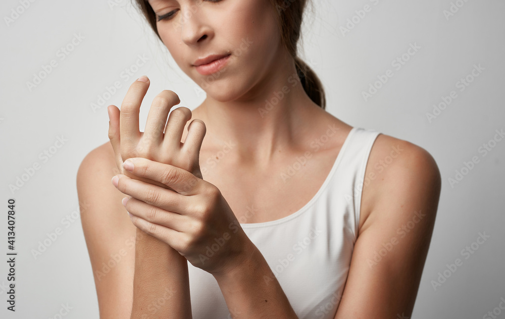 woman's bandaged head injury health problem medicine woman's bandaged head injury health problem medicine