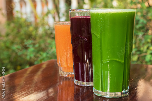 freshly squeezed spinach, beetroot and carrot juice