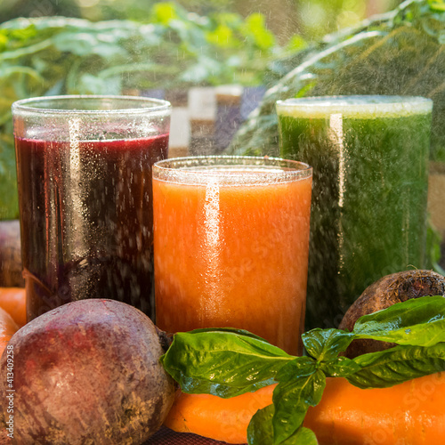 freshly squeezed spinach, beetroot and carrot juice