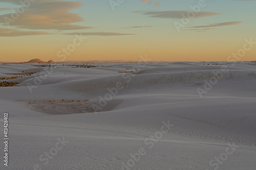 Fototapeta Naklejka Na Ścianę i Meble -  dramatic landscape photos of the largest gypsum sand dunes in the world. The White Sands National Park in the Chihuahuan desert in New Mexico. One of USA's newest national park. 