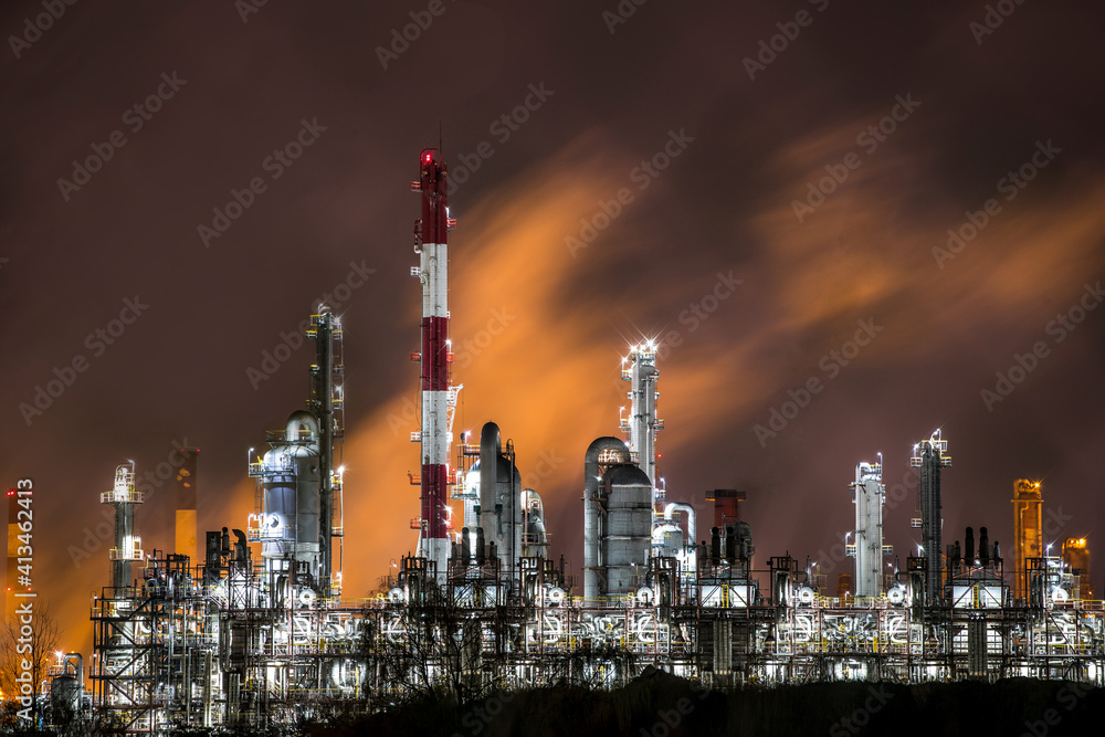 Naklejka premium 공업단지의 야경