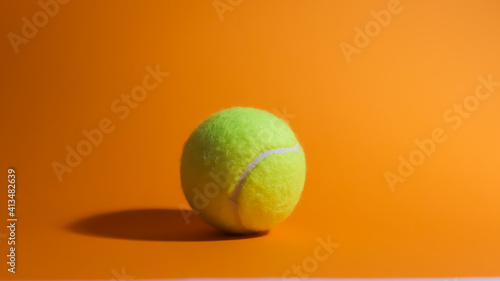 Piłki tenisowe photo