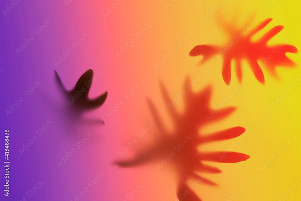 Силуэты тропических листьев pf цветным матовым стеклом. Бэкграунд
Silhouettes of tropical leaves pf colored frosted glass. Nature background. Силуэты тропических листьев pf цветным матовым стеклом. Бэкграунд
Silhouettes of tropical leaves pf colored frosted glass. Nature background.