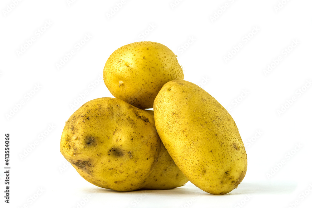 pomme de terre sur fond blanc pomme de terre sur fond blanc