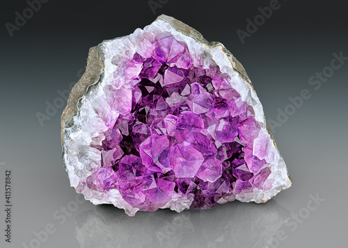 Fotografie Violet Crystal Stone macro mineral