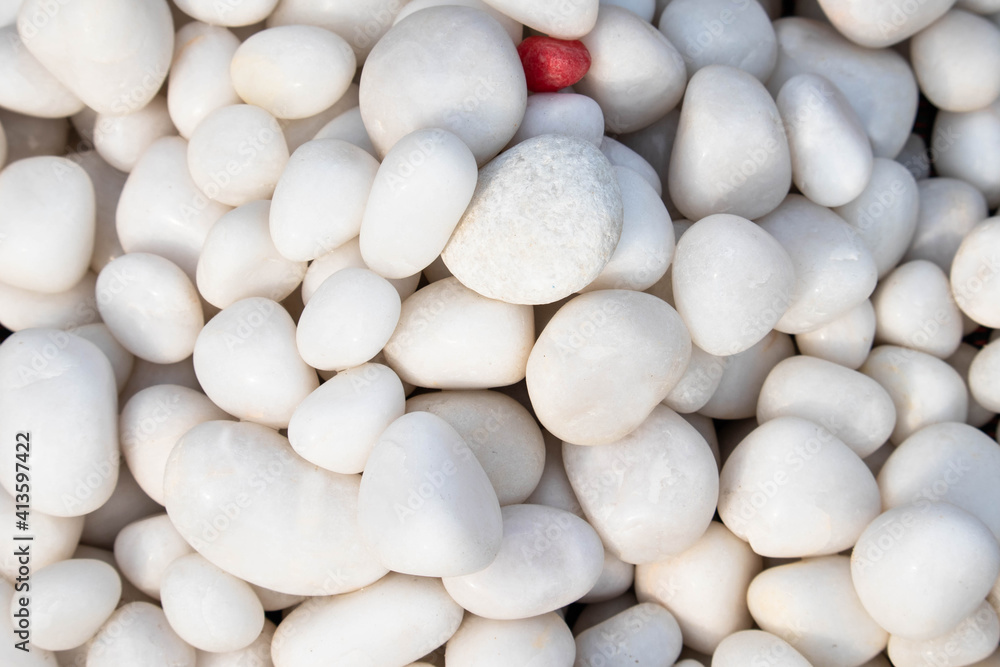 Premium Quality Snow White Stones Or Pebbles Stacked Together. Mostly Used For Home Garden And Backyard Decor, Aquarium, Wall Murals And Outdoor Fountain. Perfect Choice For Wallpaper Or Background