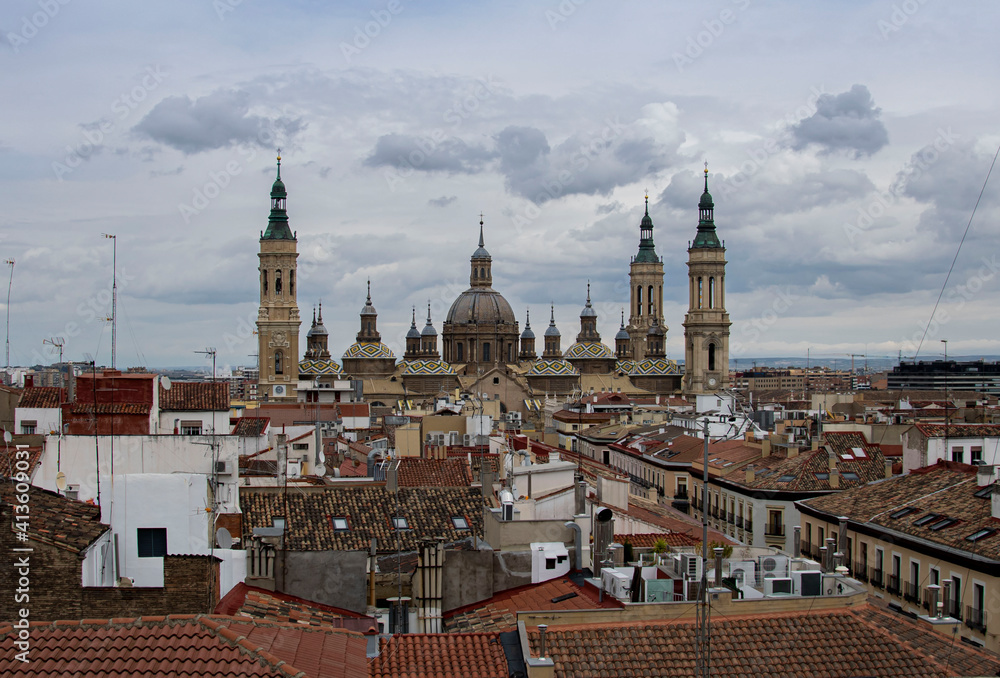 city skyline of Zaragoza