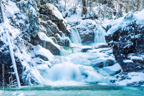 Allgäu - Wasserfall - Winter - Gunzesried - Eis photo