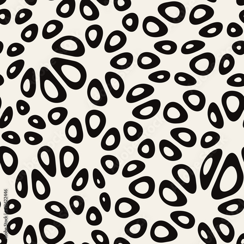 Vector seamless pattern. Modern stylish texture with smooth natural triangles. Repeating abstract tileable background. Compound organic shapes. Trendy surface design.