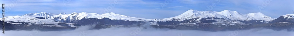 panoramique sur le massif du Sancy