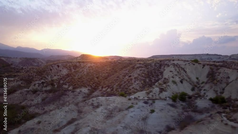 They are very famous ravines with a lake inside. They are very famous ravines with a lake inside.