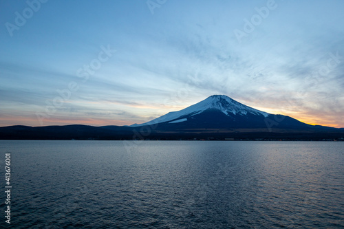 富士山 冬の夕景 山中湖にて twilight view of mount Fuji