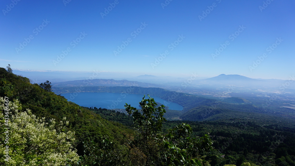 Lago de Coatepeque - El Salvador