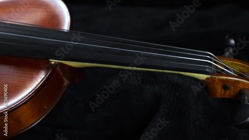 Fiddle Violin CU With Stop 30sec