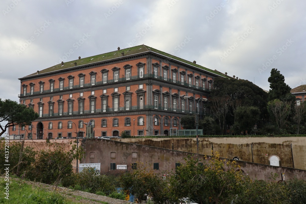Napoli - Palazzo Reale dal Maschio Angioino