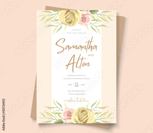 Modern wedding card with floral design © CLton