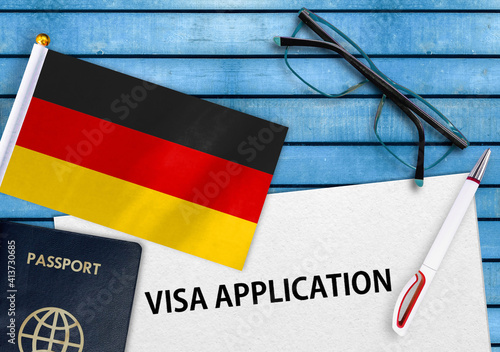 Fotografie Visa application form and flag of Germany