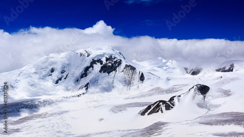 Khuiten peak panorama