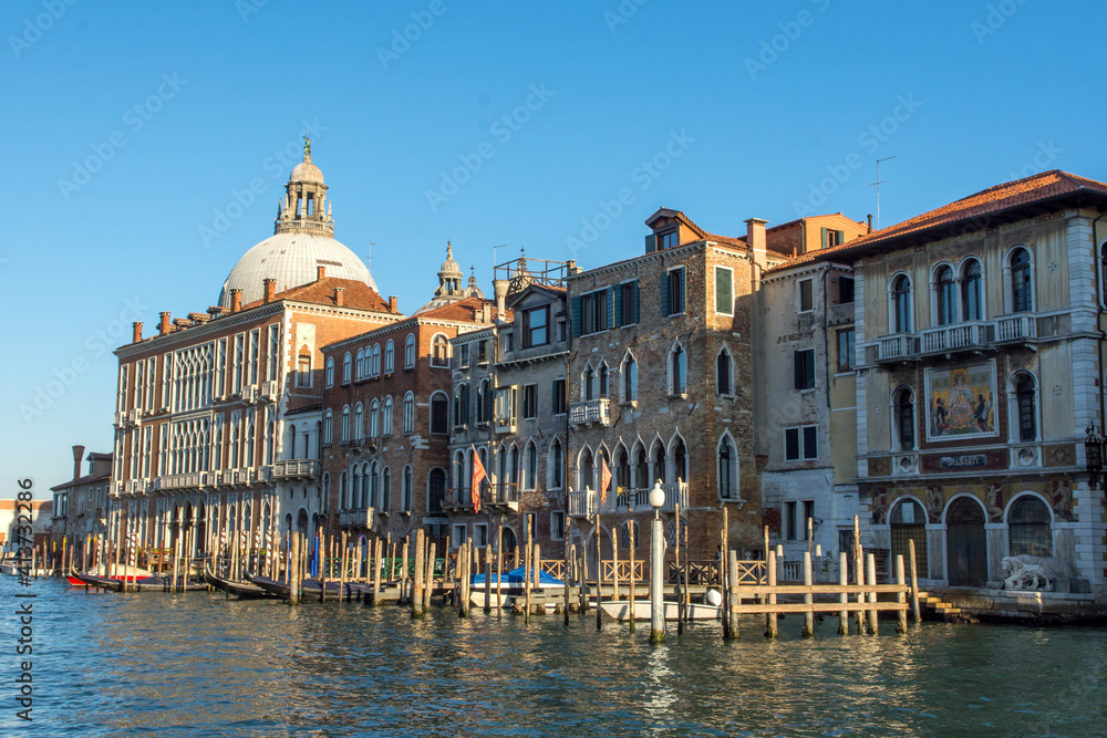 Naklejka premium discovery of the city of Venice and its small canals and romantic alleys