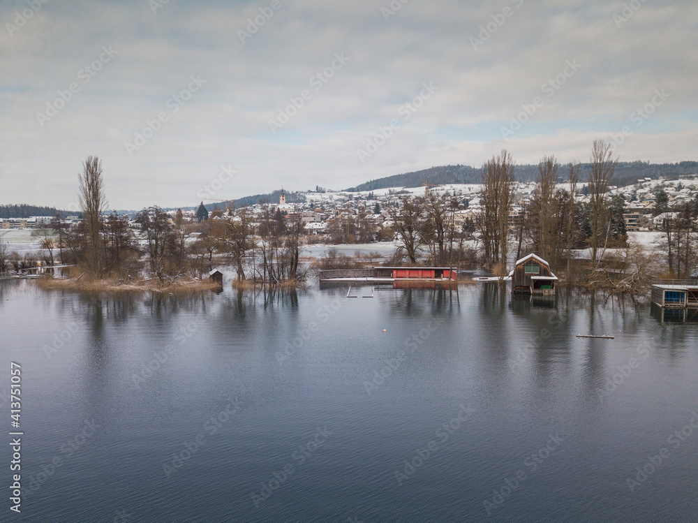 Fototapeta premium Überschwemmung am Hallwilersee