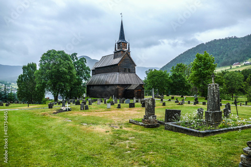 Stabkirche Norwegen Kaupanger historisch Touristen Attraktion	 photo