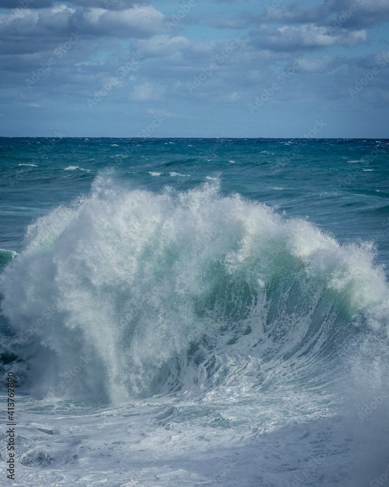The sea recalls an ancestral memory of our being. Admiring its beauty and power is always something fascinating. The sea recalls an ancestral memory of our being. Admiring its beauty and power is always something fascinating.