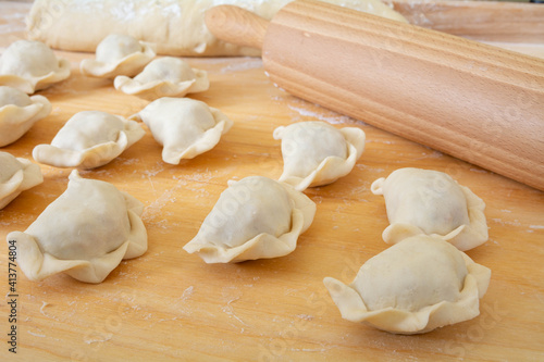 pierogi surowe