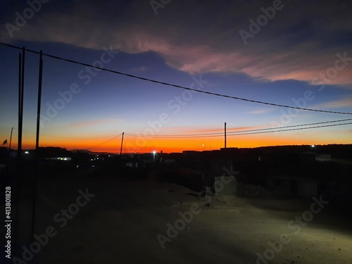 Atardecer del barrio donde vivo sin filtro  pueden verificar de cualquier modo photo