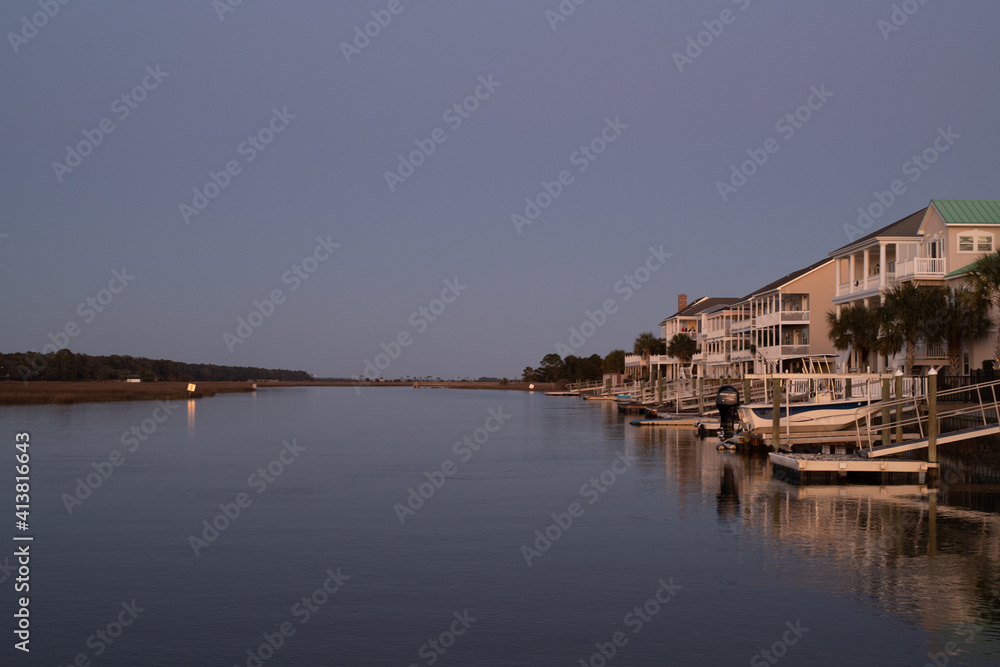 Fototapeta premium beach inlet in the evening 