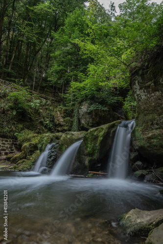 Schiessent  mpel Cascade - Cascade de M  llerthal - Petite Suisse du Luxembourg