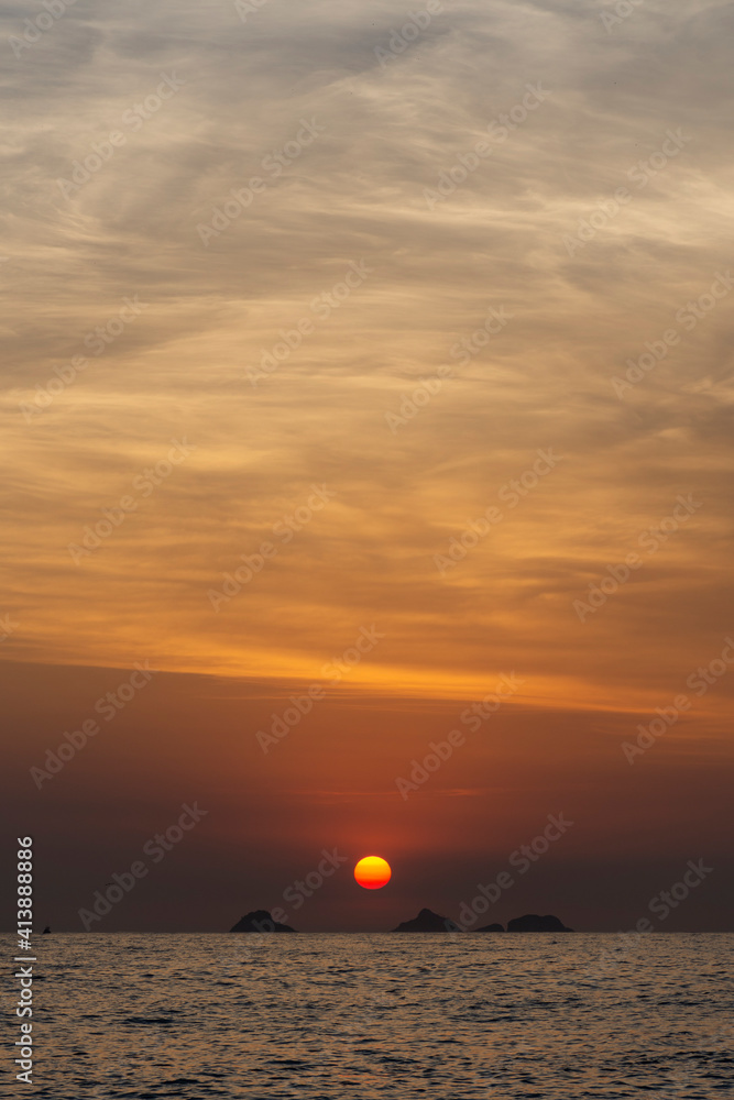 Beautiful sunset landscape on the Atlantic Ocean seen from Ipanema Beautiful sunset landscape on the Atlantic Ocean seen from Ipanema