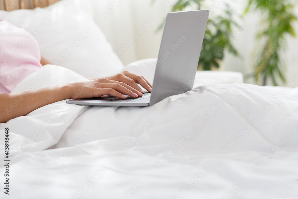 Work, blog, social networks, searching and online chatting at home on weekends Work, blog, social networks, searching and online chatting at home on weekends