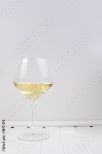 Kieliszek białe wino duży