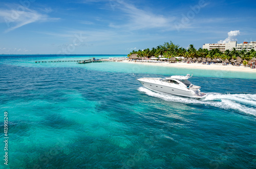 view of tropical carribean beach playa norte - isla mujeres, cancun, mexico