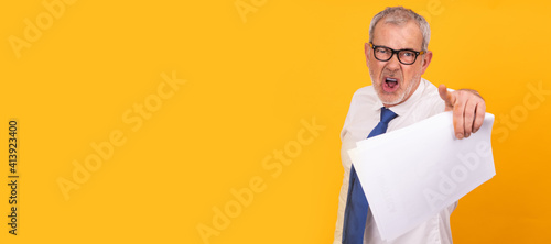 Εκτύπωση καμβά furious businessman pointing isolated on background