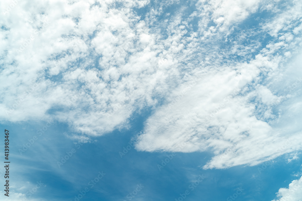 Obraz premium Cloudy Blue Sky