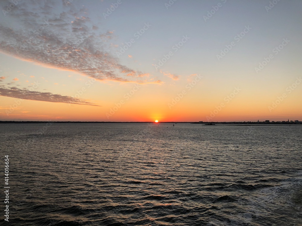 Obraz premium sunset over the sea