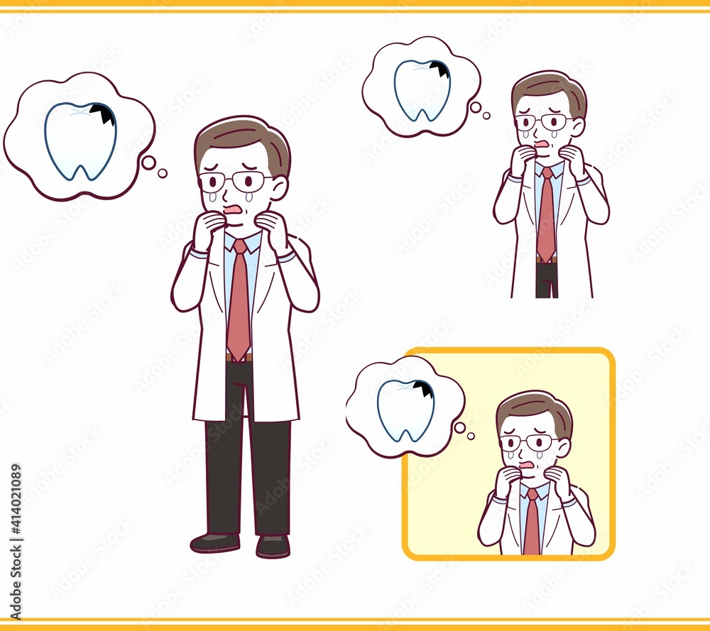 Elderly male doctor in a lab coat_I2 Elderly male doctor in a lab coat_I2