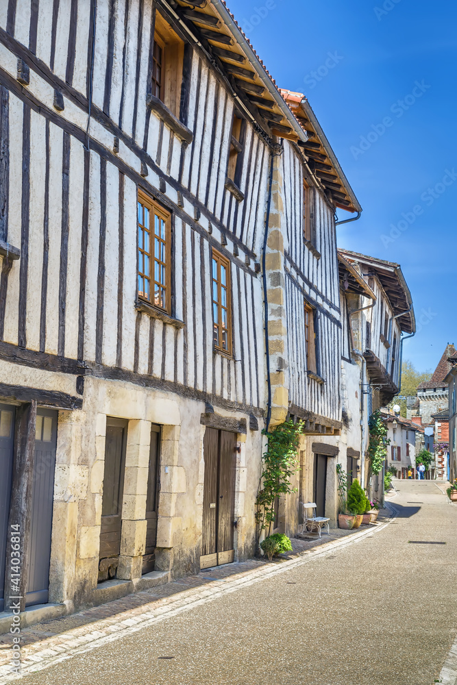 Street in Saint-Jean-de-Cole, France