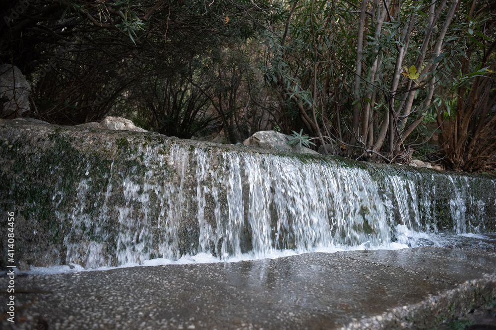 Obraz premium Nacimiento de agua de Istán