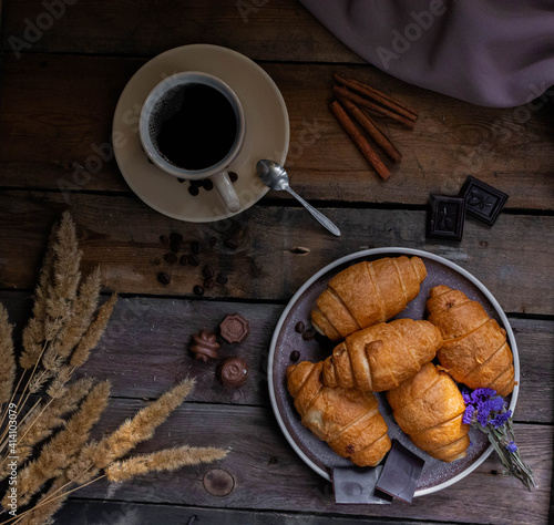 croissant and coffee